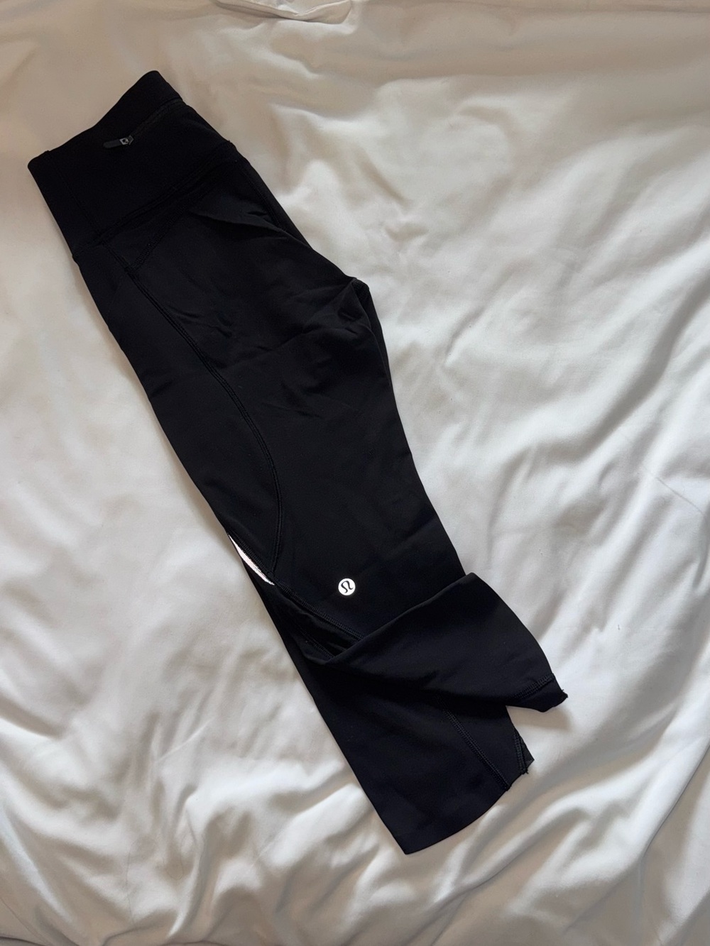 Lululemon Pace Perfect Crop (17")
Black